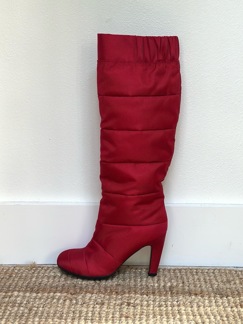 NWOT RARE United Nude Red Puffy Boots - Picture 3 of 7